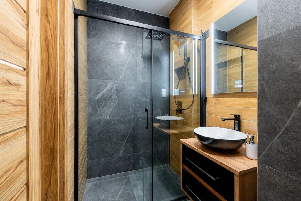 Apartamenty Kolobrzeg - Kotwica Bagian luar foto